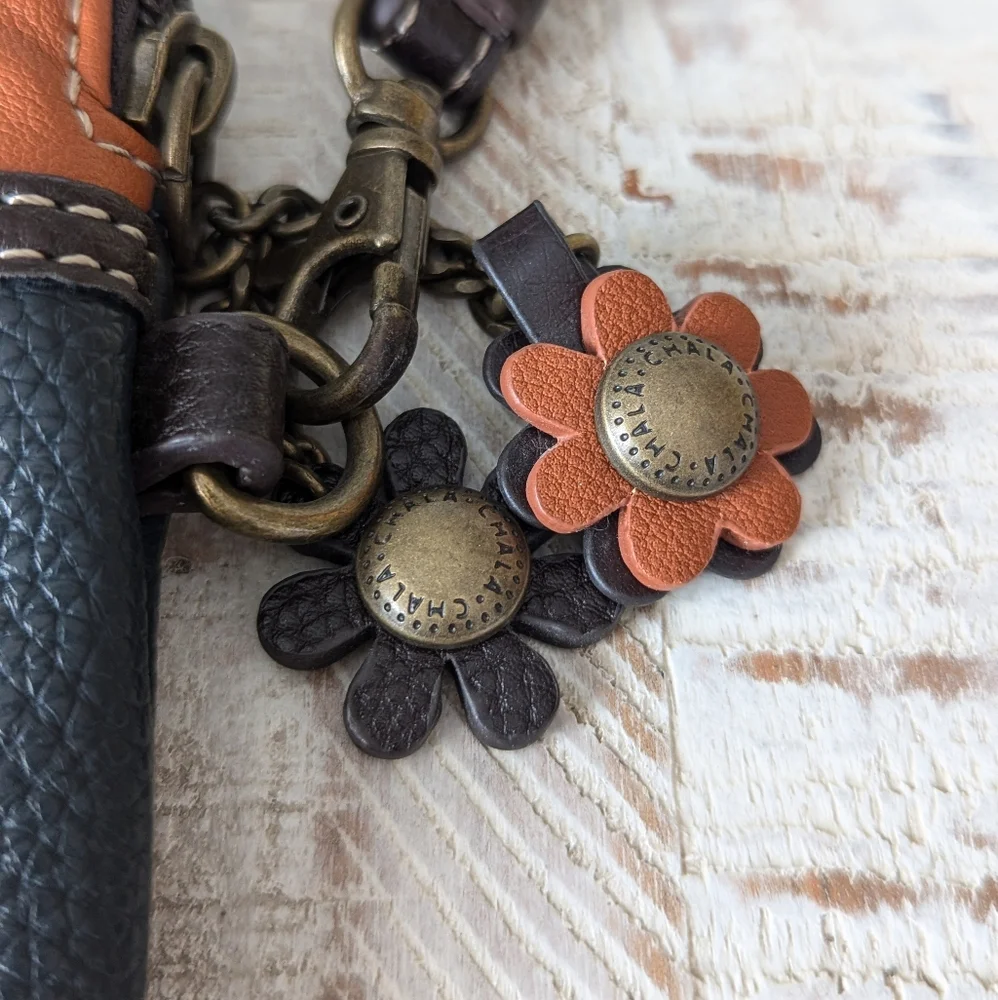 CHALA Sunflower Bee Crossbody Bag - Picture 3 of 6